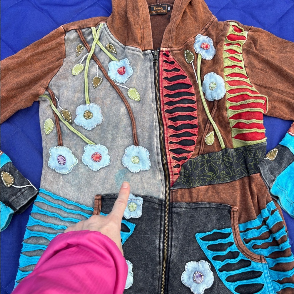Boho patchwork hoodie - Picture 2 of 4